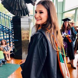 Meet your Posher, Teresa